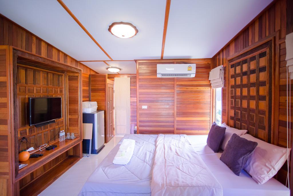Romyen House Hotel Ban Nong Nam Khan Exterior foto